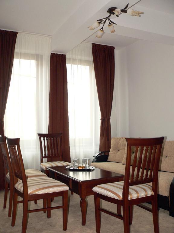 Pension Deutsches Haus Брашов Стая снимка