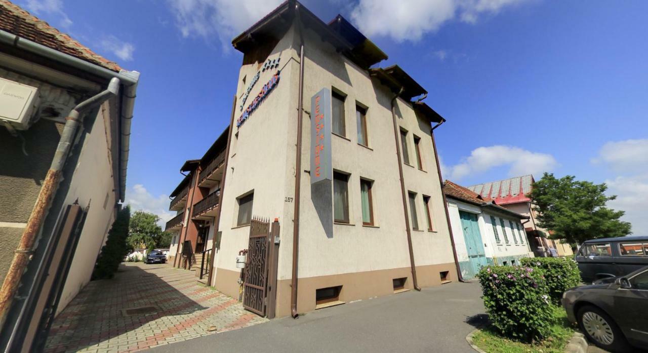Pension Deutsches Haus Брашов Екстериор снимка